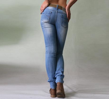 Světle modré slim džíny vel.s, s