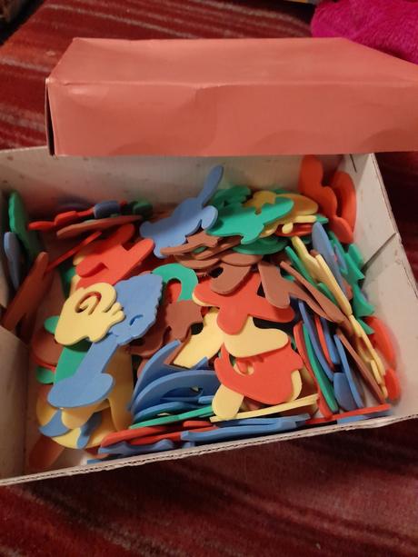 Puzzle, hračky, skládačky,