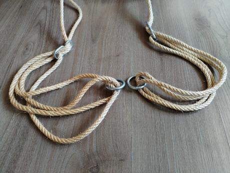 Celodřevěná dětská houpačka, 