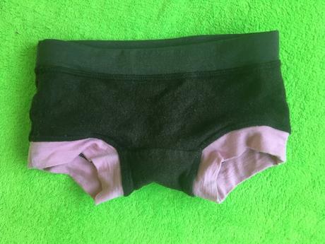 Vlněné kalhotky, 74