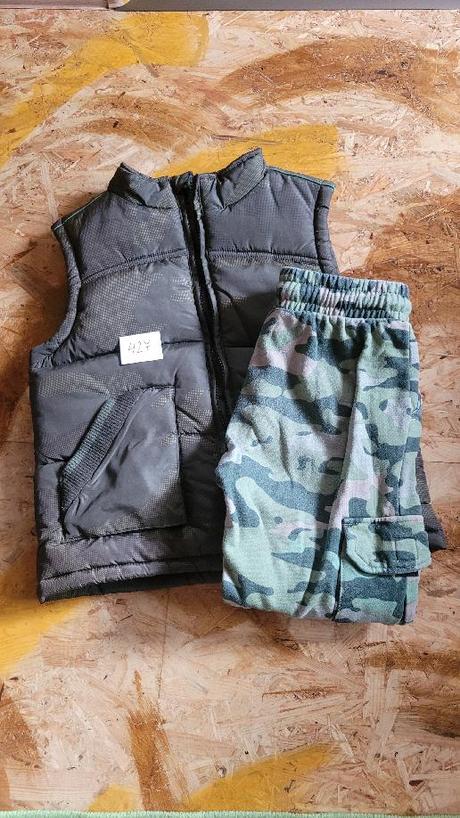 Vesta a tepláky, 110