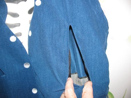 Karnevalový kostým-pirát,