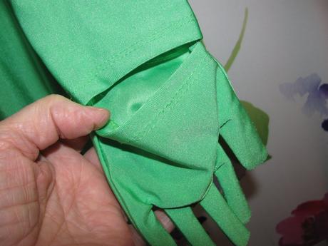 Karnevalový kostým-elastický zelený overal,