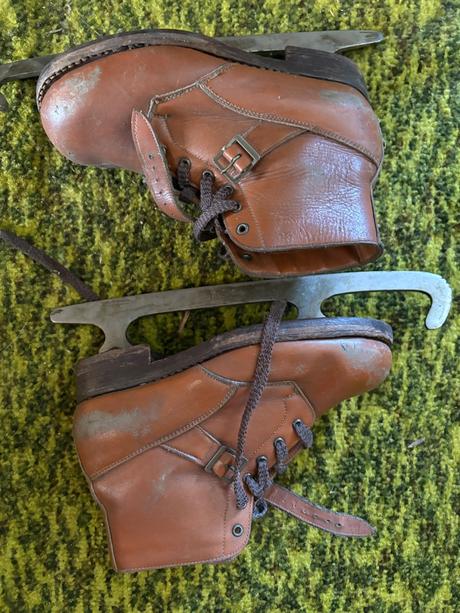 Stare kozene brusle, 