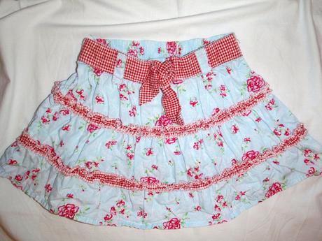Nádherná květovaná volánková sukně, mini mode,80