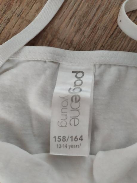 Dívčí podprsenka, 158