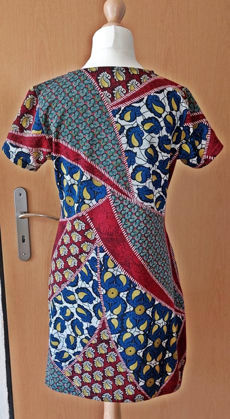 Šaty z jemného úpletu, l