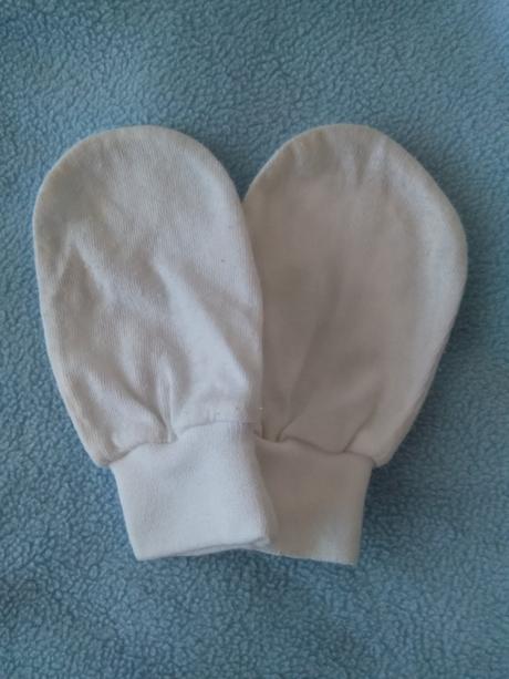 Podvlíkací rukavičky, 74