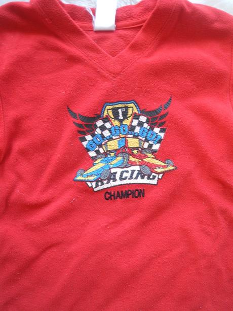 Mikina flees, boys,116