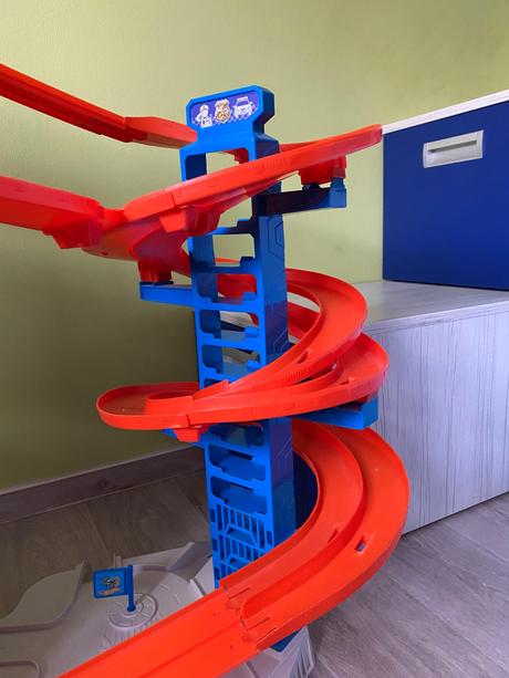 Hot wheels city supergaraz, 