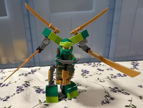 Lego ninjago 30593 lloydův robotický oblek, 