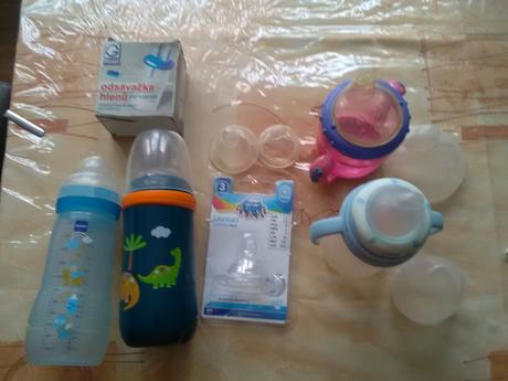 Lahvičky, savičky, mam
