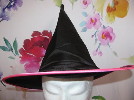 Karnevalový klobouk-krásná čarodějka,