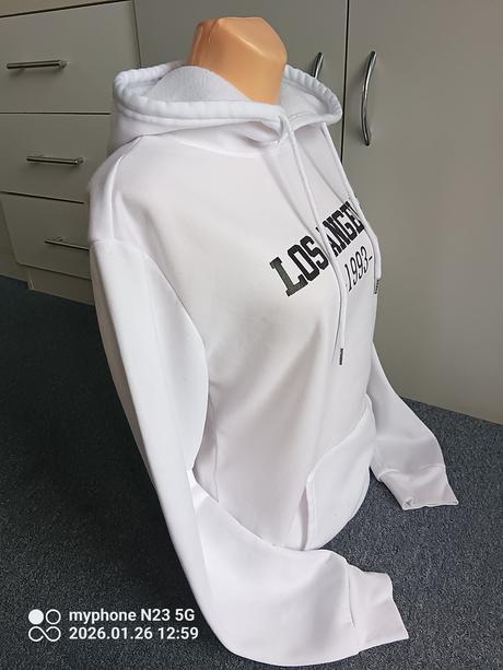 Mikina zn."shein" vel."m" i větší měřte prosím, m