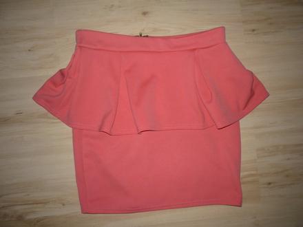 Zajímavá lososová sukně, s