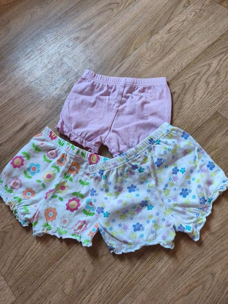 3krát kraťasy 6-9m, cherokee,74