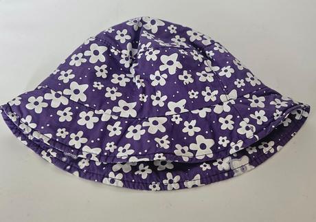 Dívčí klobouček vel. 116 nepoužitý, 116