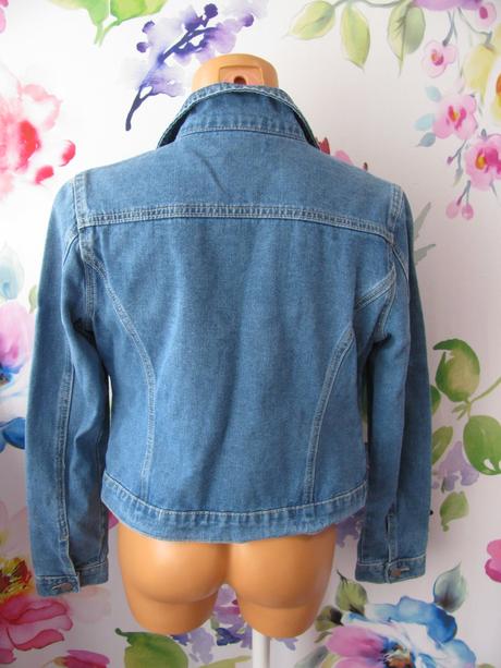 Džínová bunda, mladá dívka, žena, 36