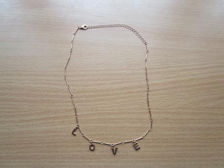 Nový, v orig. balení, krásný náhrdelník, pozlacený, avon