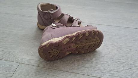 Dívčí sandále, vel. 22, délka stélky 14 cm, 22