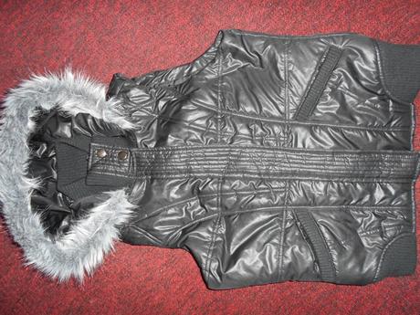 Vel s pekna vestička, s