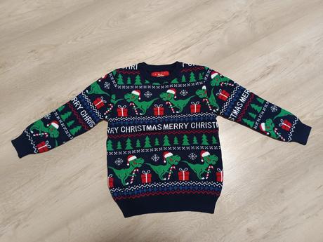 Svetr vánoční, 104