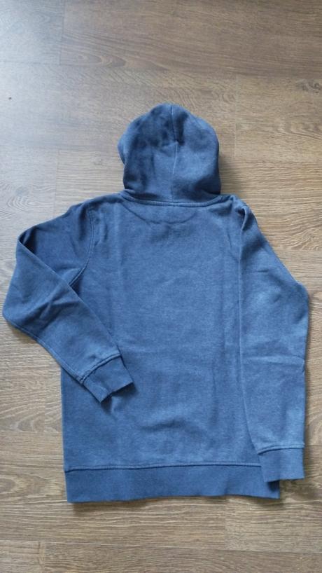 Mikina klokanka, chapter young,152