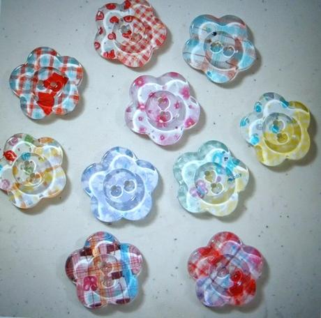 Plastový knoflík květ 25 mm (1ks), 