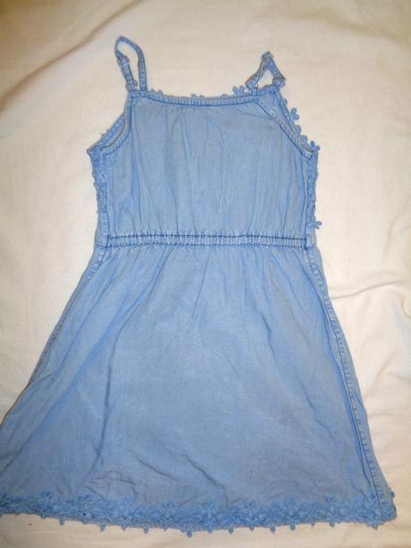 Luxusní šaty z odlehčené rifloviny s květy, river island,110