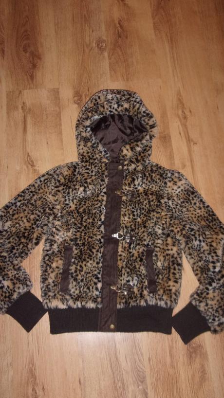 Bunda, kožíšek, zn. clockhouse, vel. 38, clockhouse,38