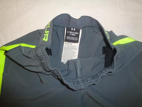 Super šedé sportovní šortky, under armour,122