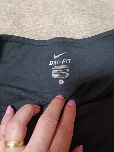 Sportovní tříčtvrteční kalhoty, nike,s