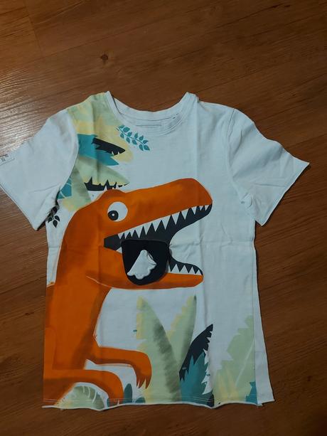 Tričko s dinosaurem, c&a,140
