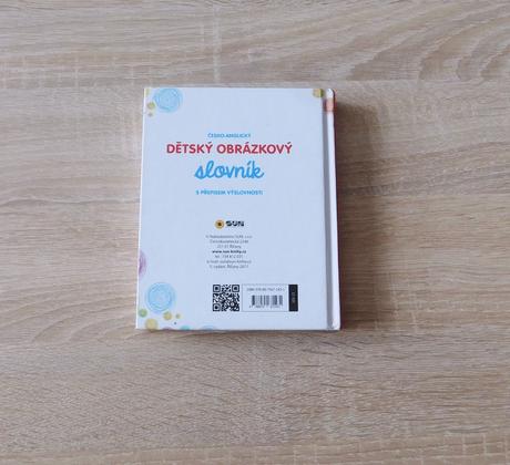 Dětský obrázkový slovník česko-anglický,