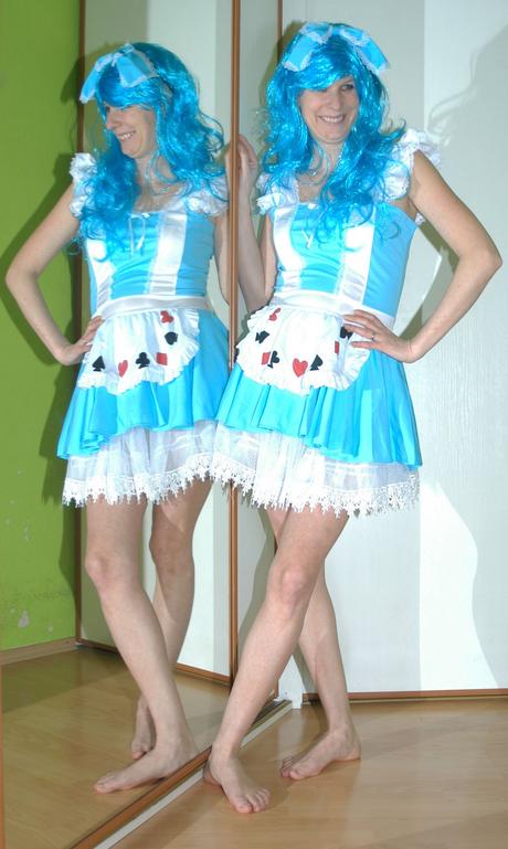 Karnevalové dámské šaty alenka v říši divů+čelenka, 