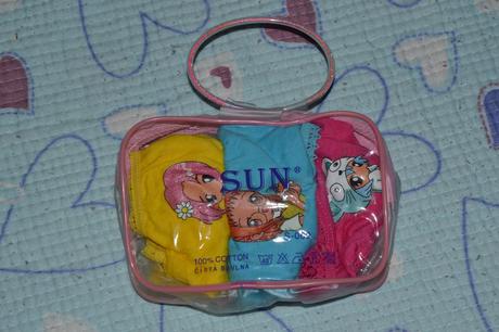 Bavlněné spodní kalhotky, 3 ks a taštička , 104