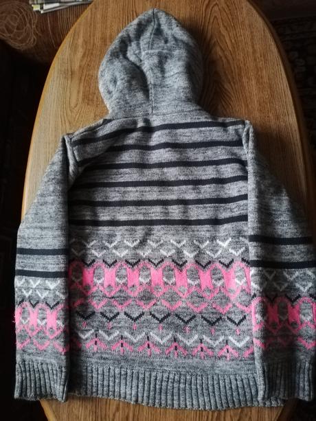 Svetr teplý dívčí vel. 116 (6let), dirkje,116