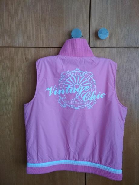 Dívčí šusťáková vesta, 152