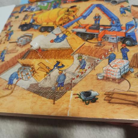 Dětská kniha, bagry, náklaďáky, stavba,