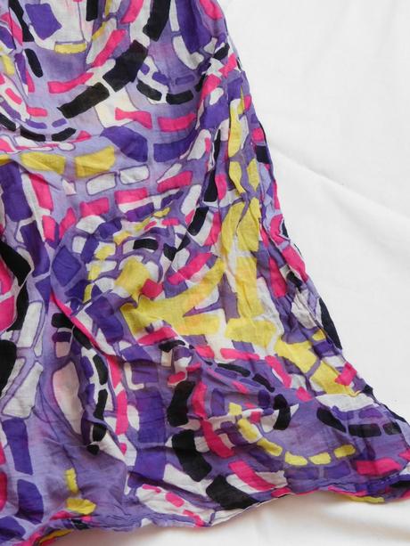 Letní šaty bez ramínek, 36