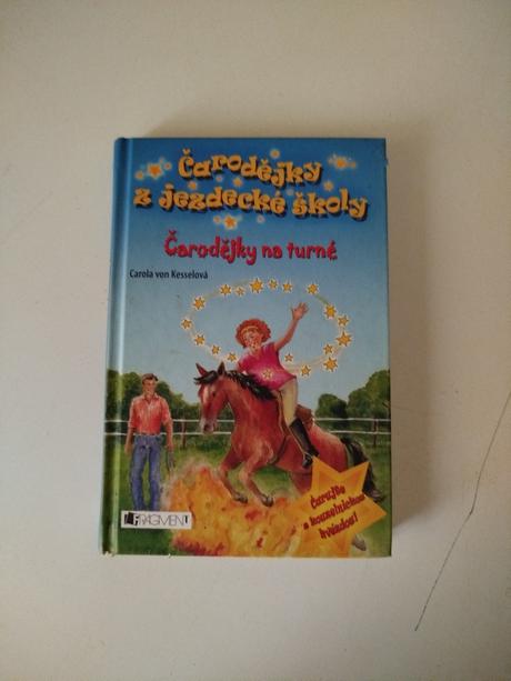 Čarodějky z jezdecké školy,