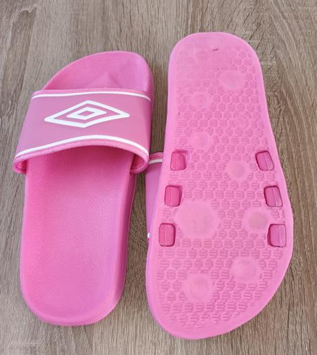 Dívčí nazouváky/pantofle umbro růžové, umbro,38