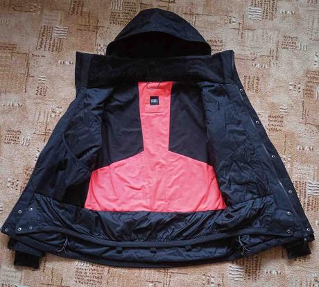 Dámská lyžařská snowboard bunda o'neill m 38, o'neill,m