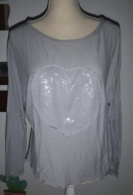 Pěkný svetřík se srdcem - vel.l-xl, l