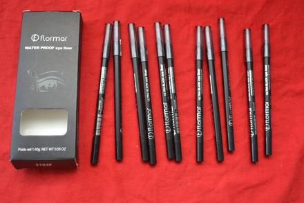 Sada nových tužek na obočí, 