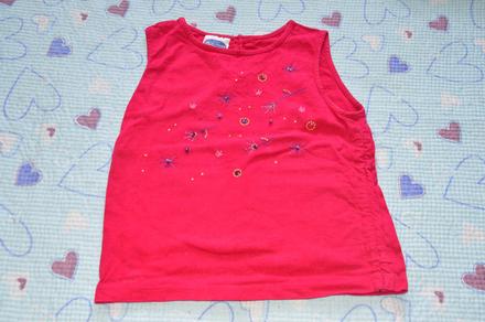 128 růžové triko s výšivkami, flitry a korálkami, 128