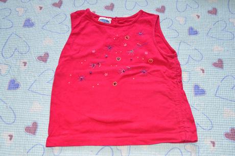 128 růžové triko s výšivkami, flitry a korálkami, 128