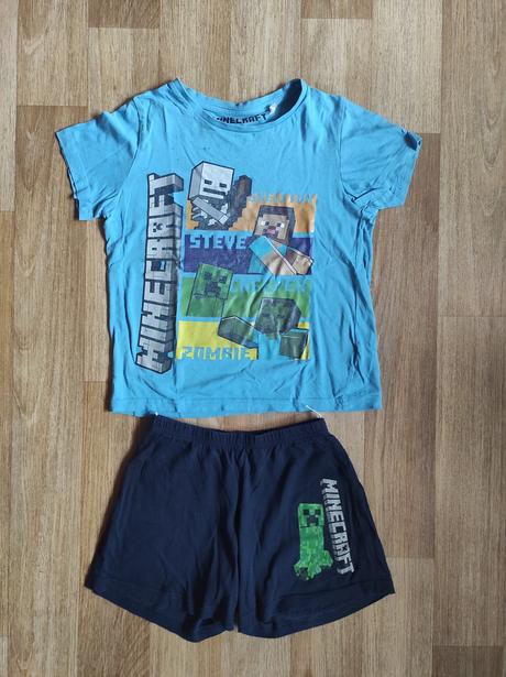 Kraťasové pyžamo, 128