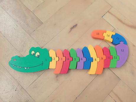 Dřevěná skládačka krokodýl lidl,