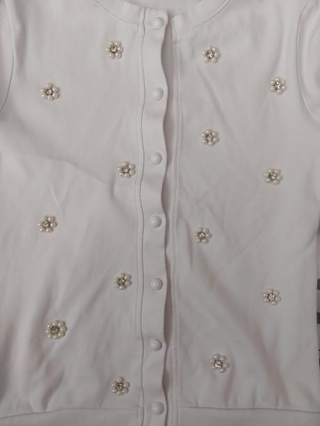 Mikina zdobené kamínky a perličkami, 146